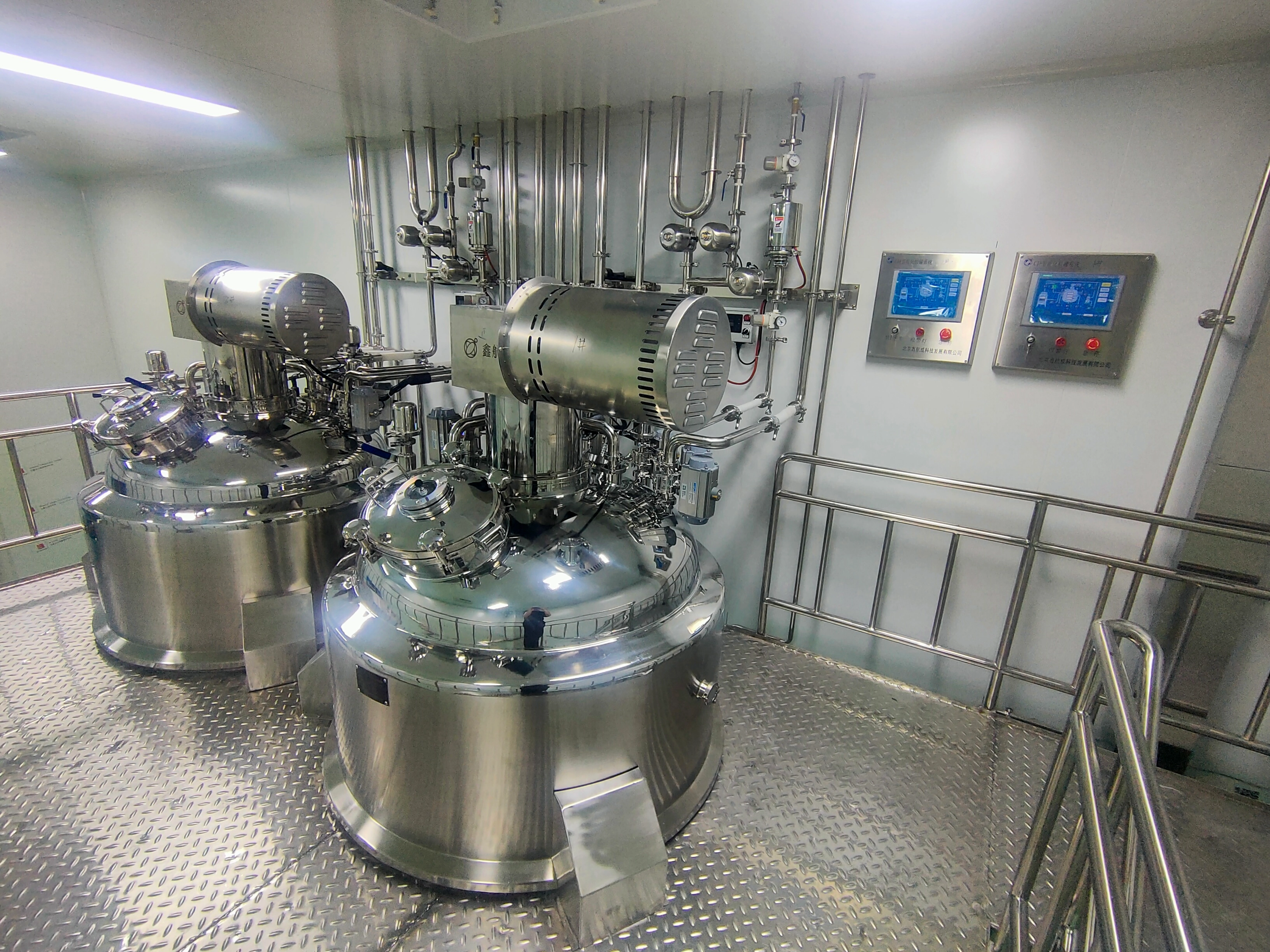 What Makes A Gelatin Melting Tank Efficient for Large-Scale Production?